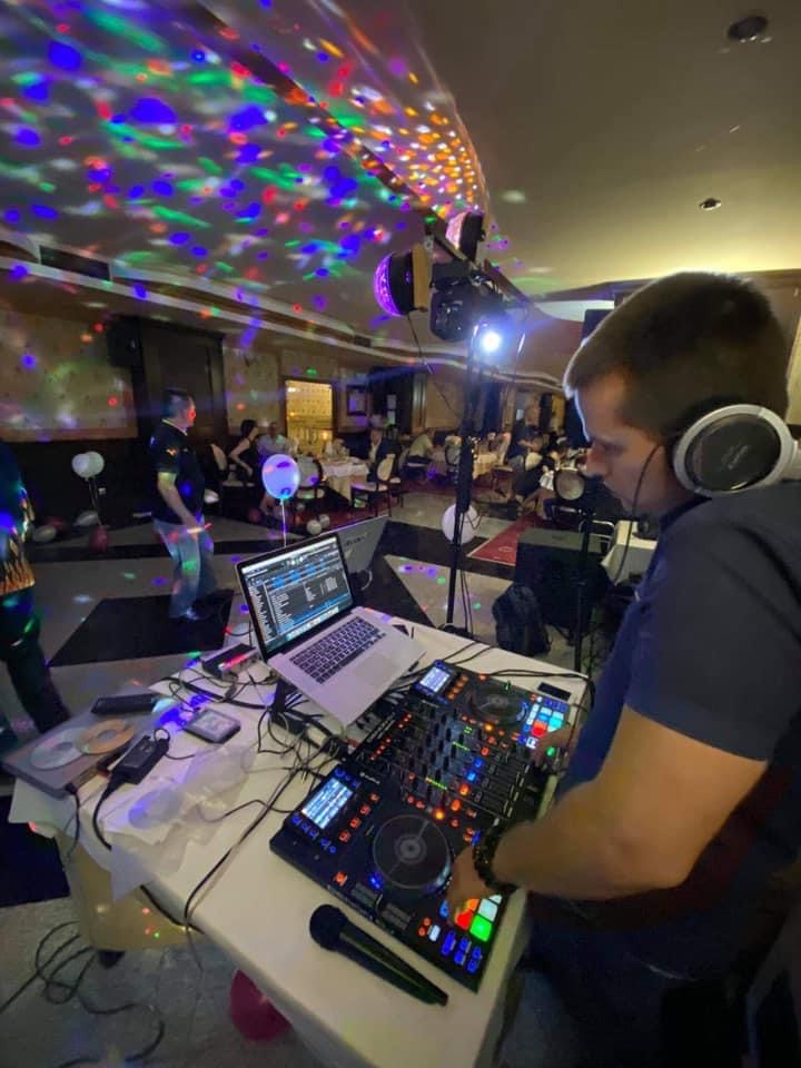 DJ - сватби, банкети , кръщенета и др. тържества